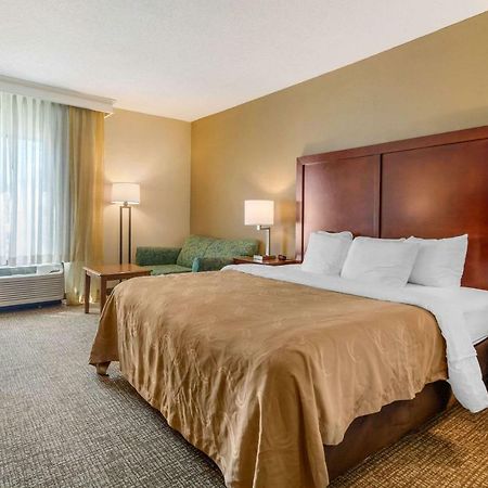 Quality Inn & Suites Olde Town Portsmouth Esterno foto