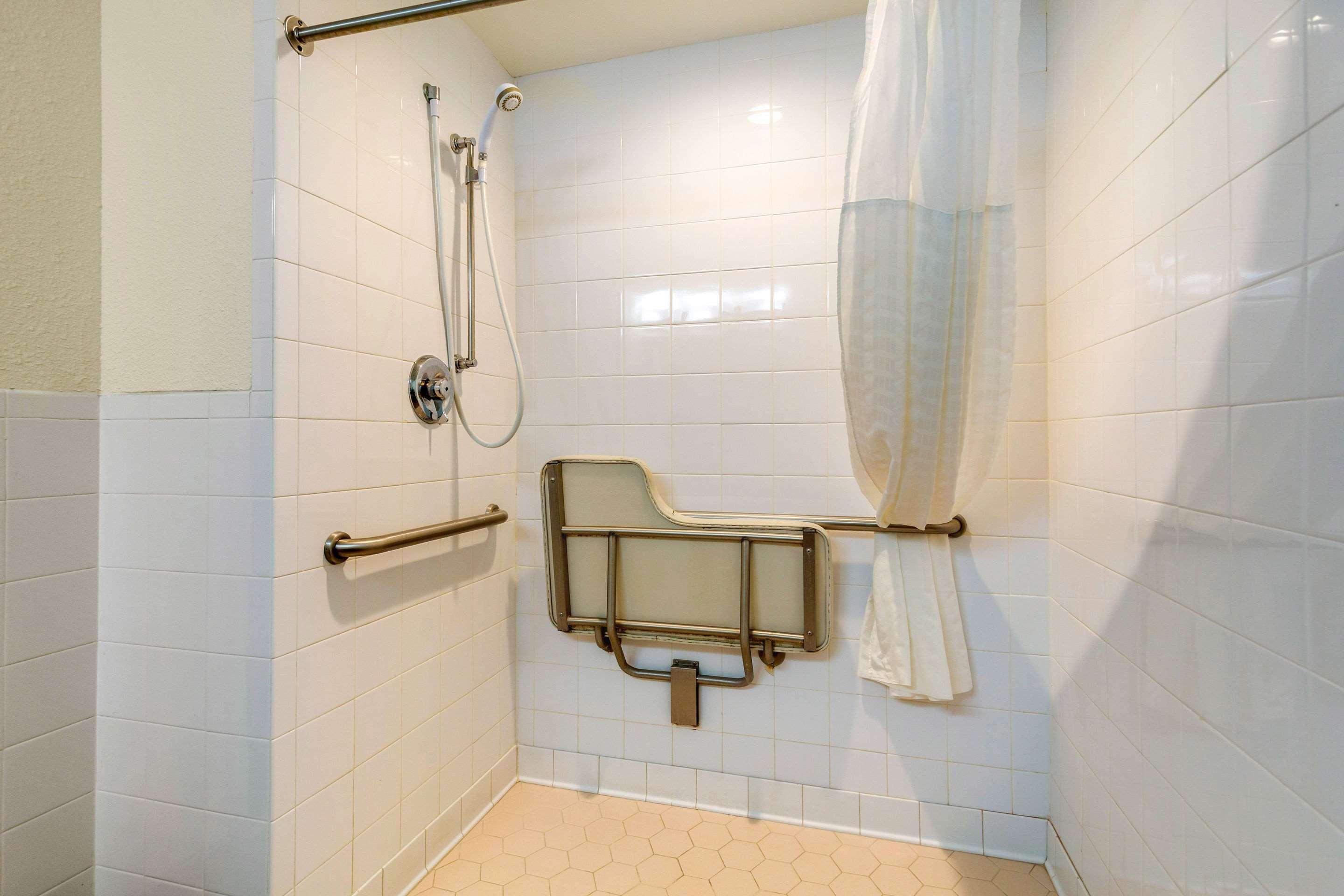 Quality Inn & Suites Olde Town Portsmouth Esterno foto