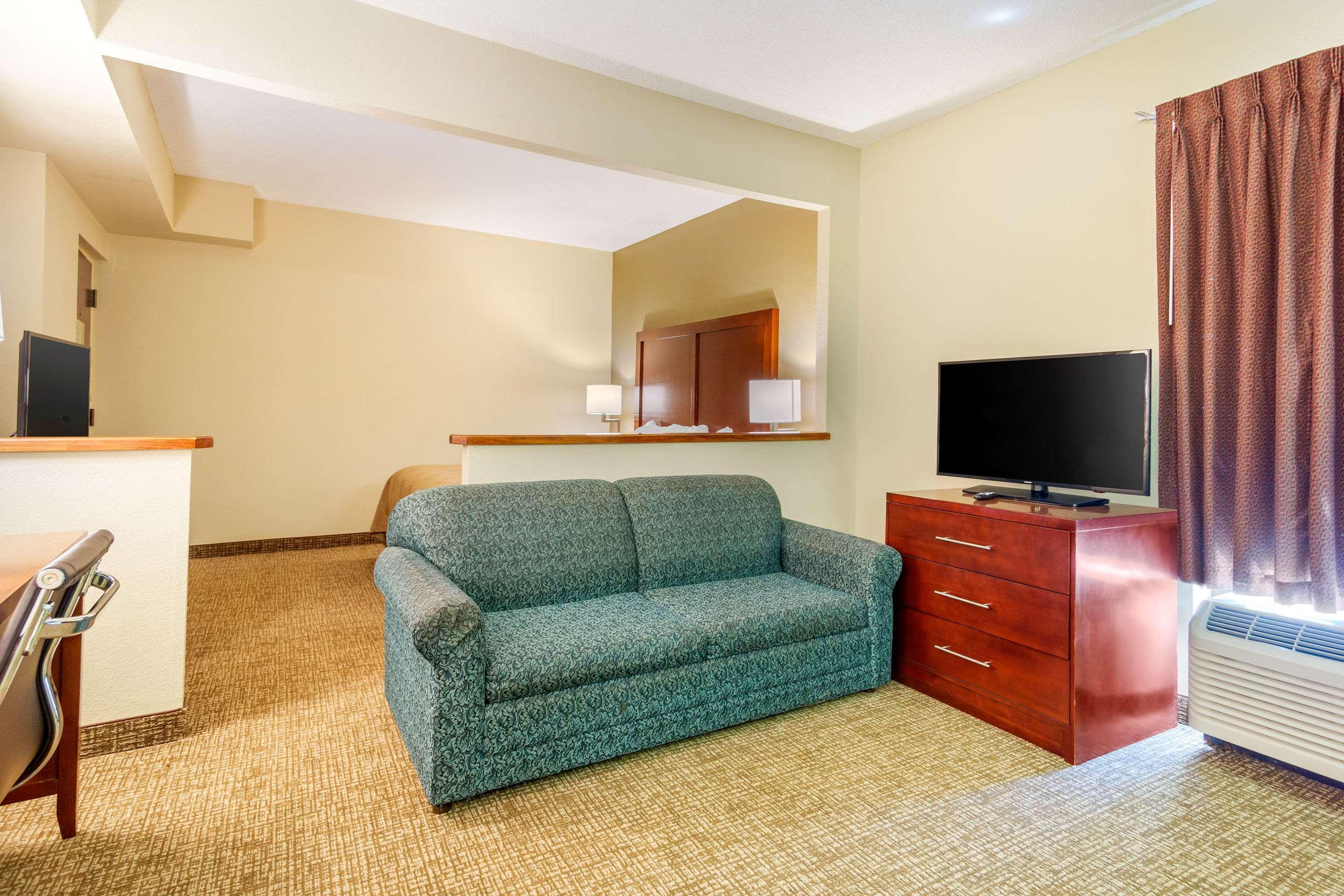 Quality Inn & Suites Olde Town Portsmouth Esterno foto