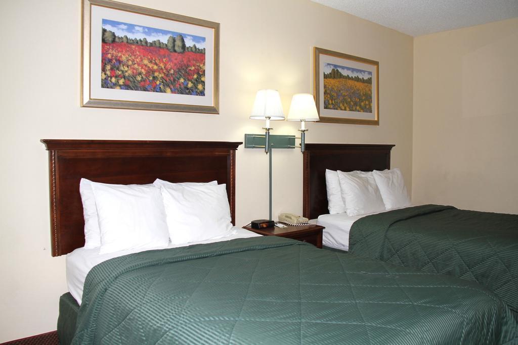 Quality Inn & Suites Olde Town Portsmouth Esterno foto