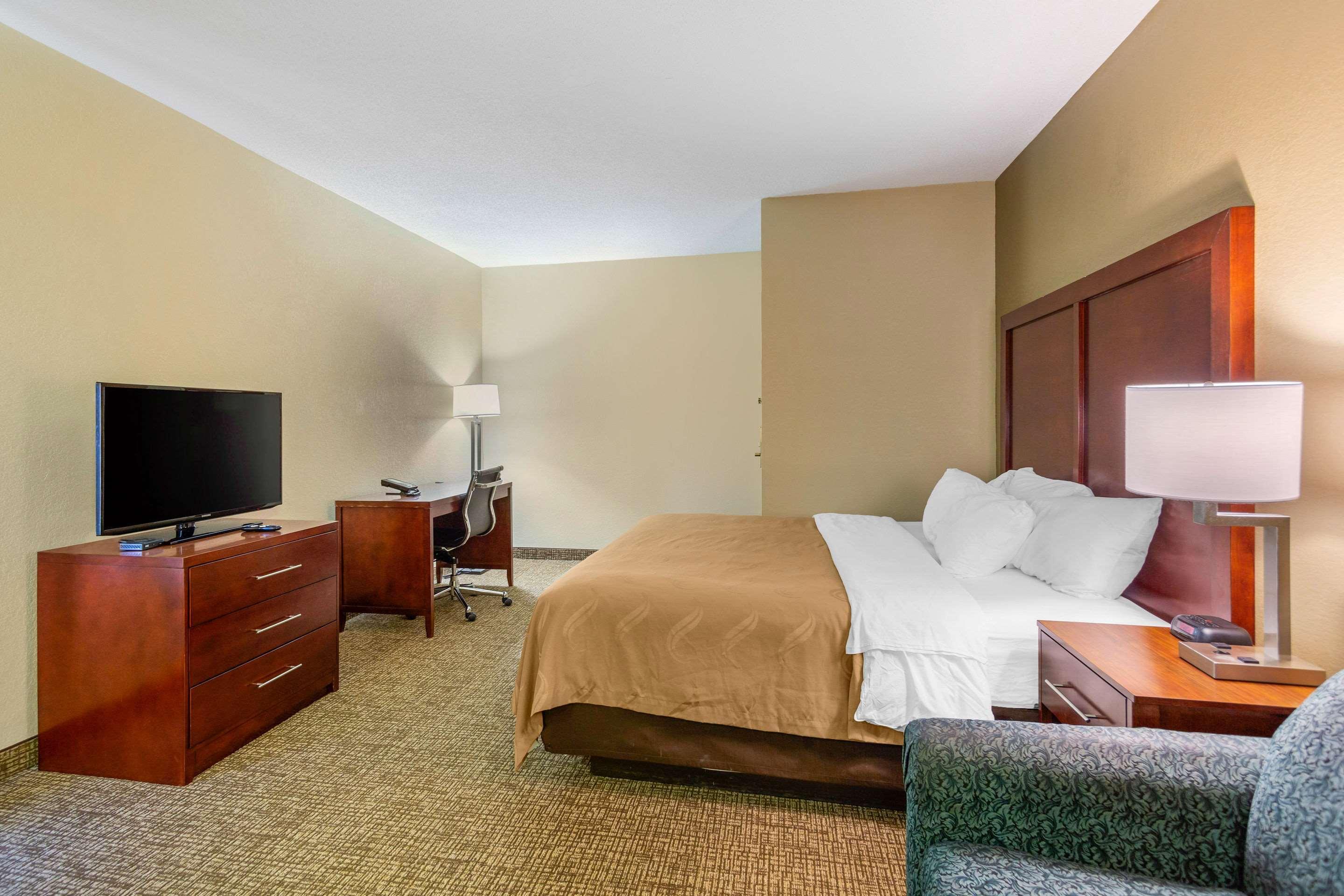 Quality Inn & Suites Olde Town Portsmouth Esterno foto